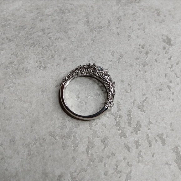 Sale! Silver plated vintage inspired cocktail ring - Picture 5 of 5